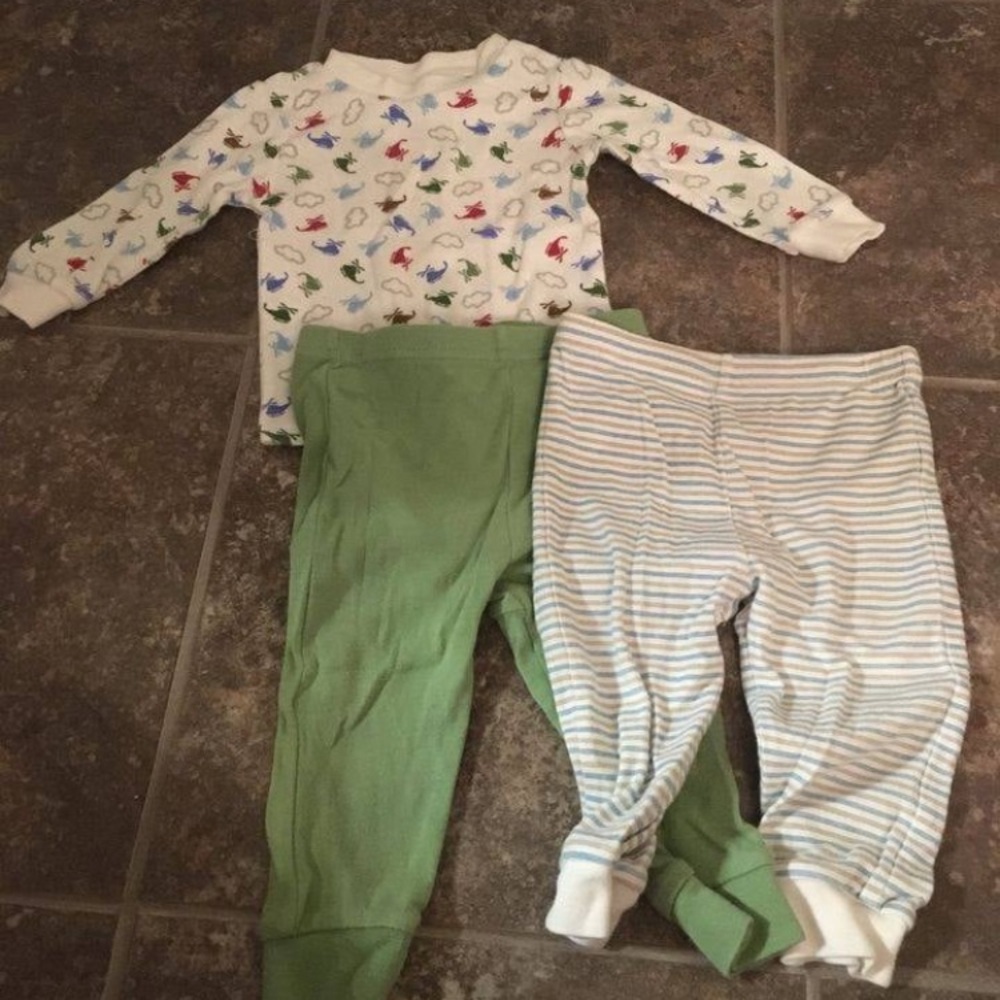 Joe Shirt and Pants (2) - 6-12
Months